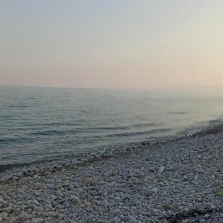 δίπλα στο κύμα -βeside The Wave * Loutra Elevtheron