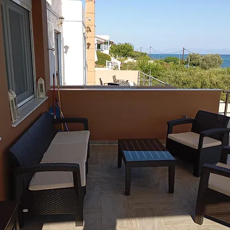 δίπλα στο κύμα -βeside The Wave Holiday home Loutra Elevtheron